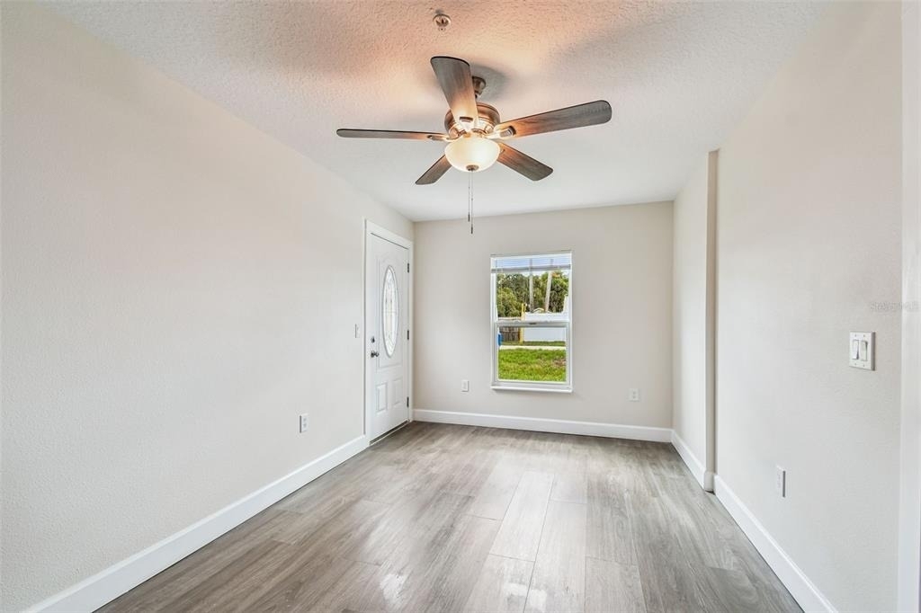 650 E Tarpon Avenue - Photo 24
