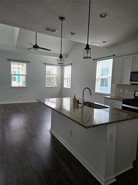 562 Landshark Boulevard - Photo 2