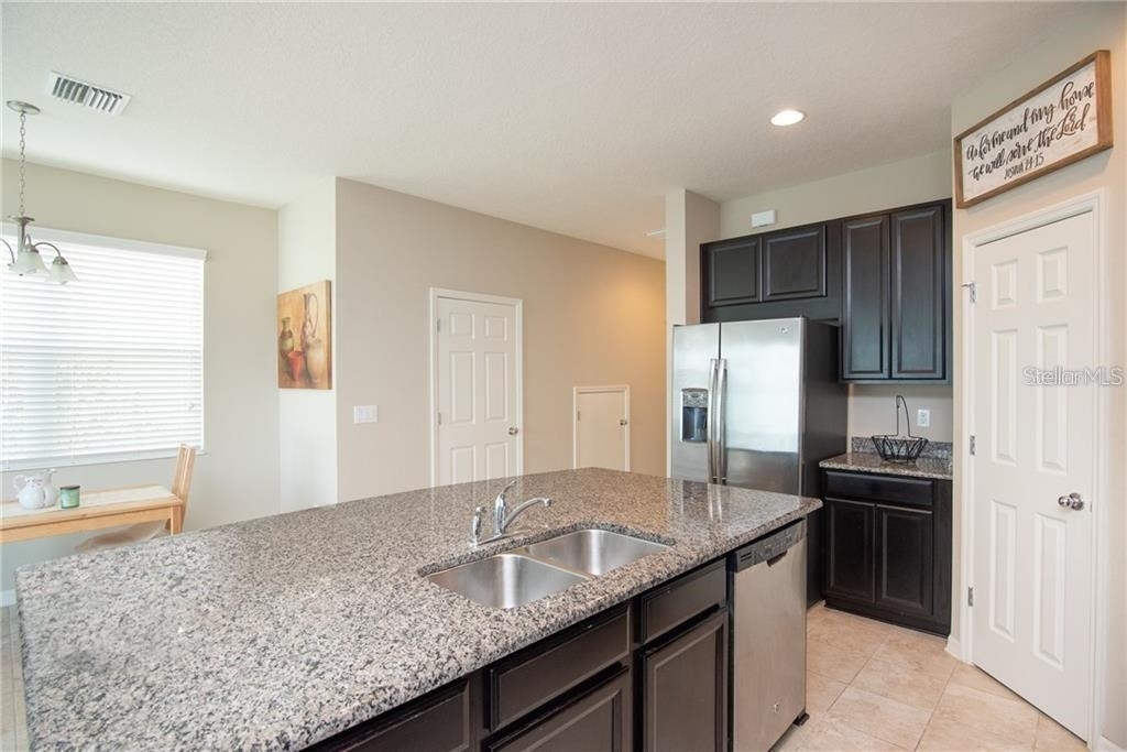 7083 Woodchase Glen Drive - Photo 4
