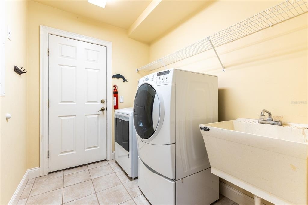 2429 Nw 93rd Street - Photo 38