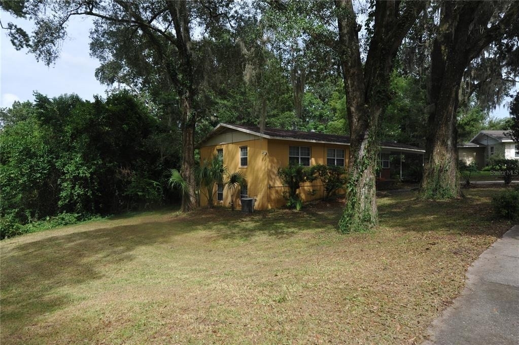 1410 Nw 7th Road - Photo 1