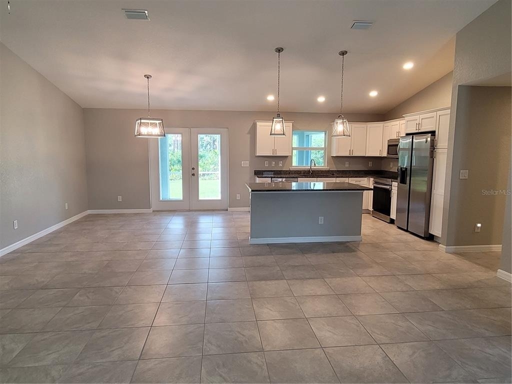 13481 Drysdale Avenue - Photo 2