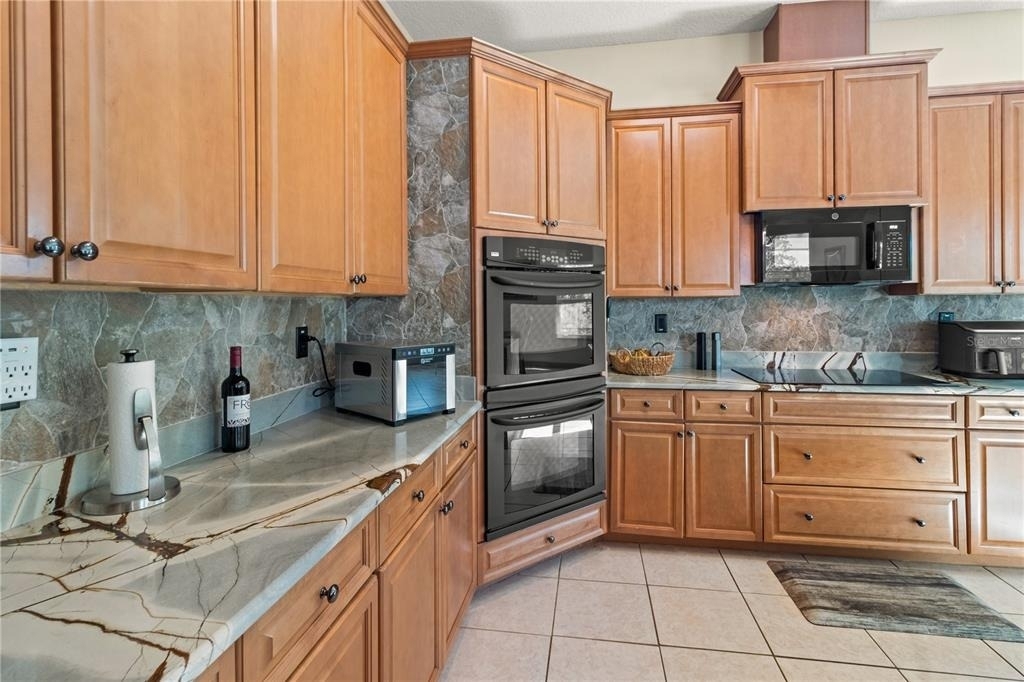 10206 Shooting Star Court - Photo 13