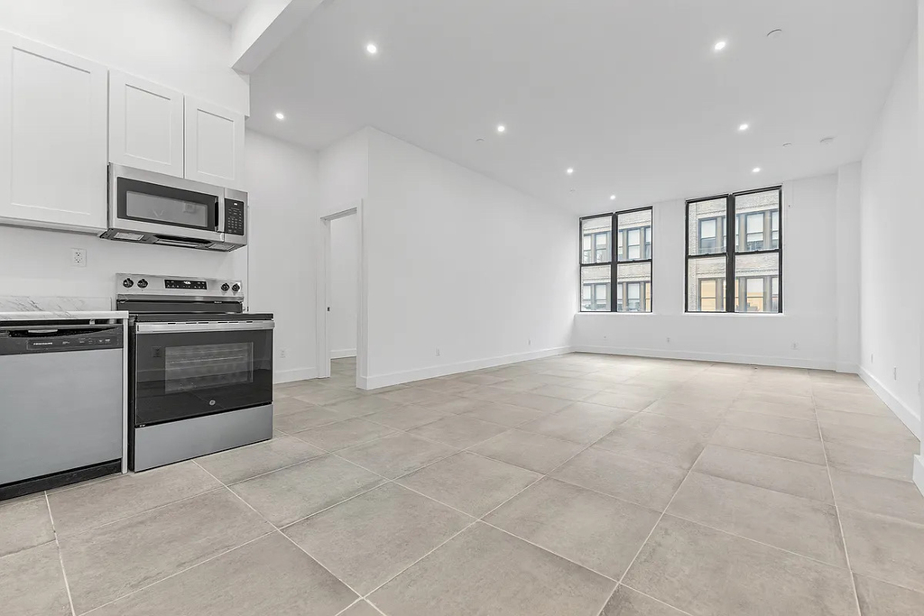 81 Willoughby Street - Photo 3