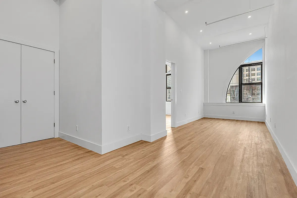 81 Willoughby Street - Photo 0