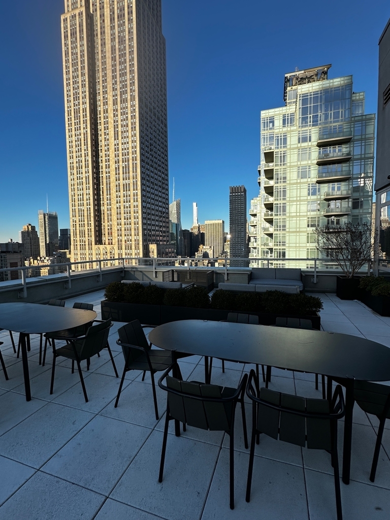 5th Avenue - Photo 1