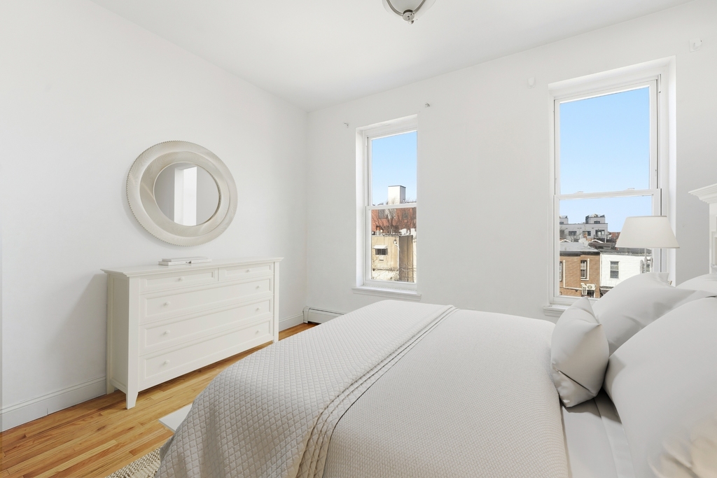 1581 Bergen Street - Photo 3