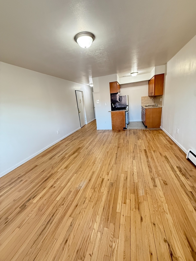 89-07 133rd Ave - Photo 2