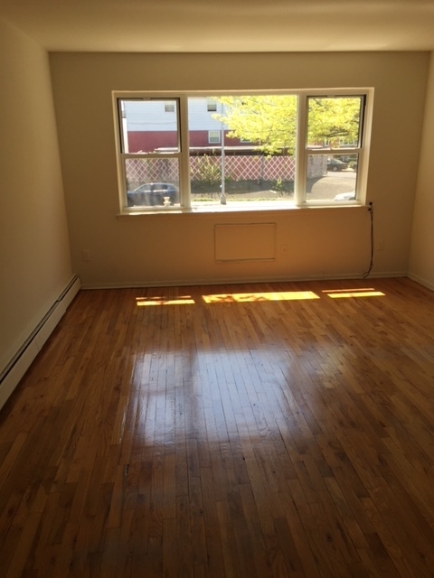 89-07 133rd Ave - Photo 3