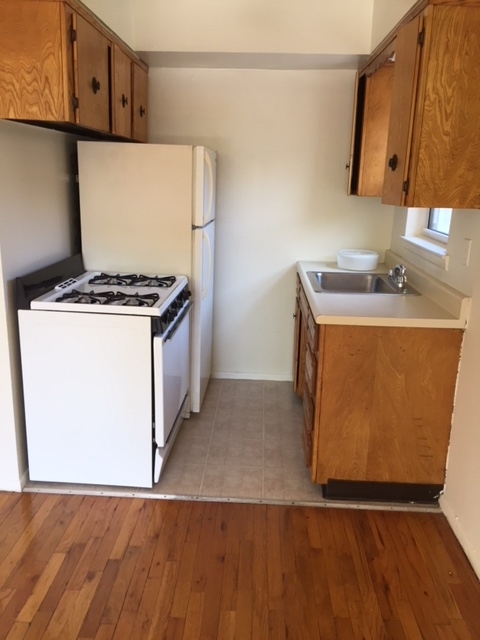 89-07 133rd Ave - Photo 2
