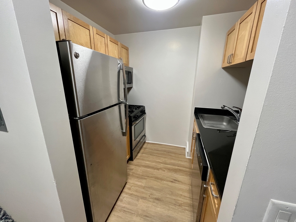 West 96th Street - Photo 1