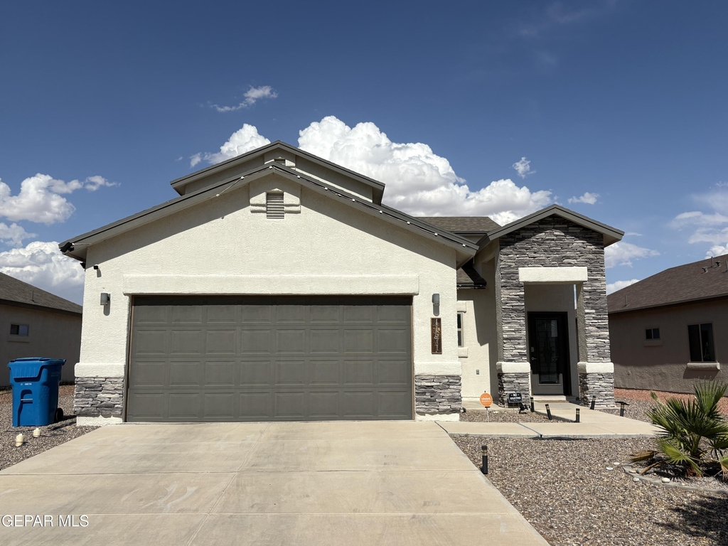 11571 Leonor Duran Street - Photo 0