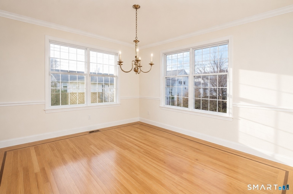129 Park Street - Photo 4