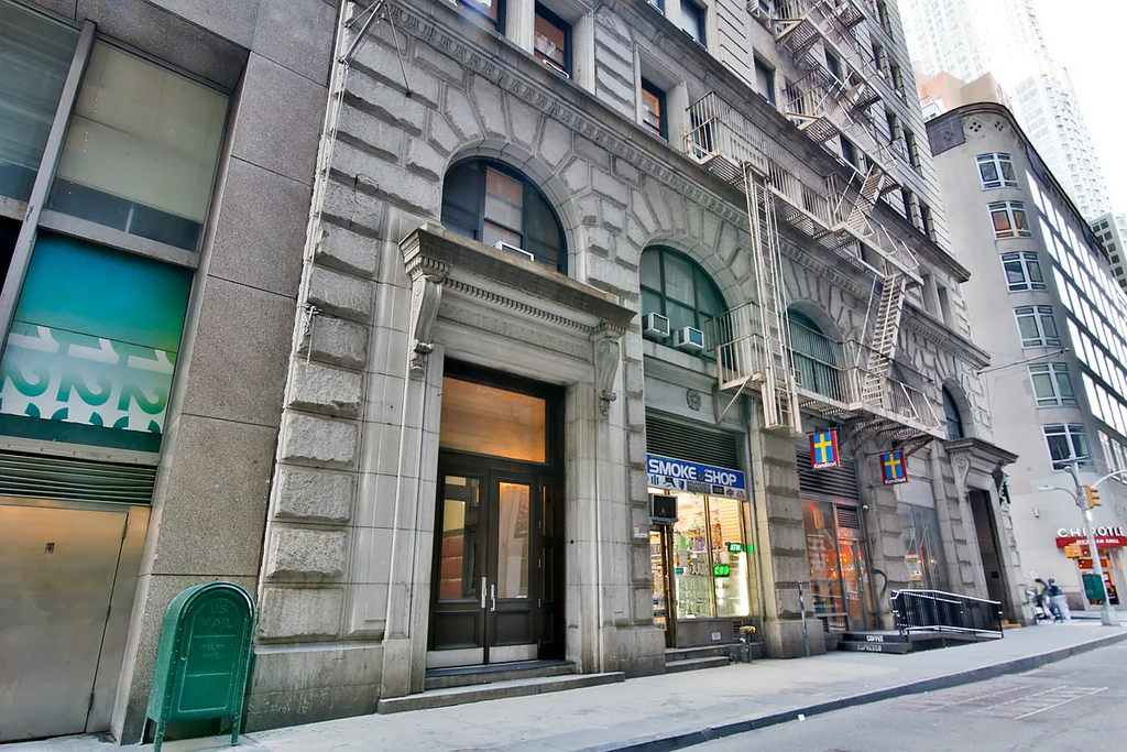135 William Street - Photo 11