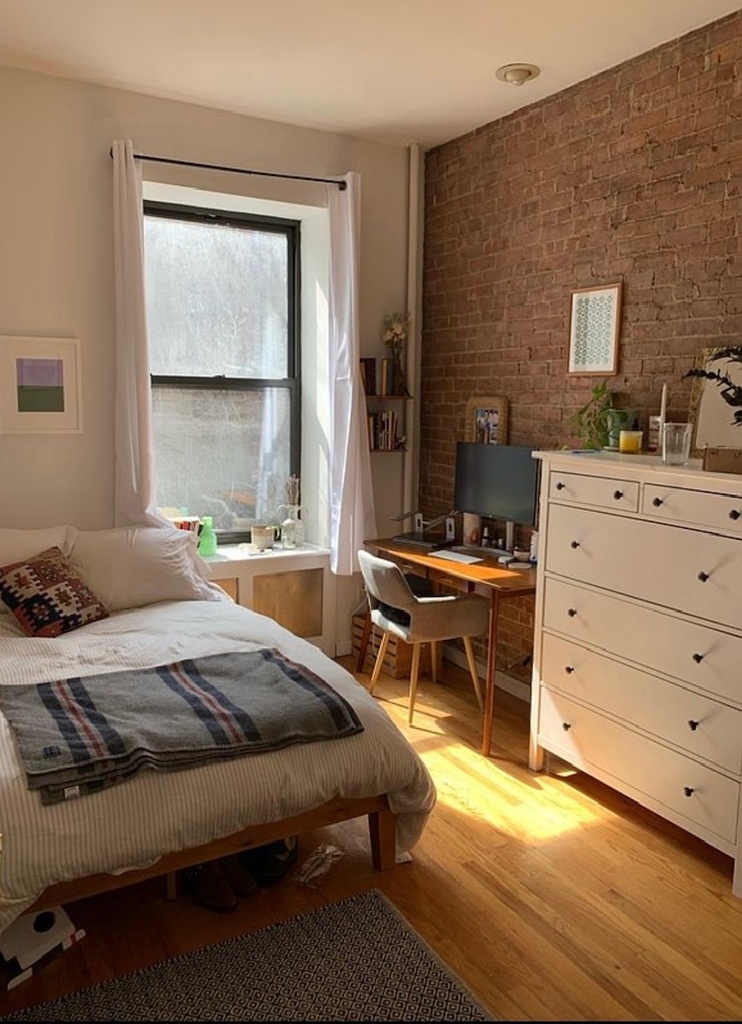 1402 Lexington Avenue - Photo 7