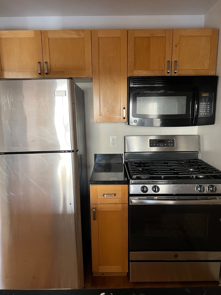West 96th Street - Photo 4