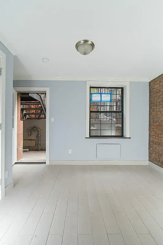 221 East 11th Street - Photo 1