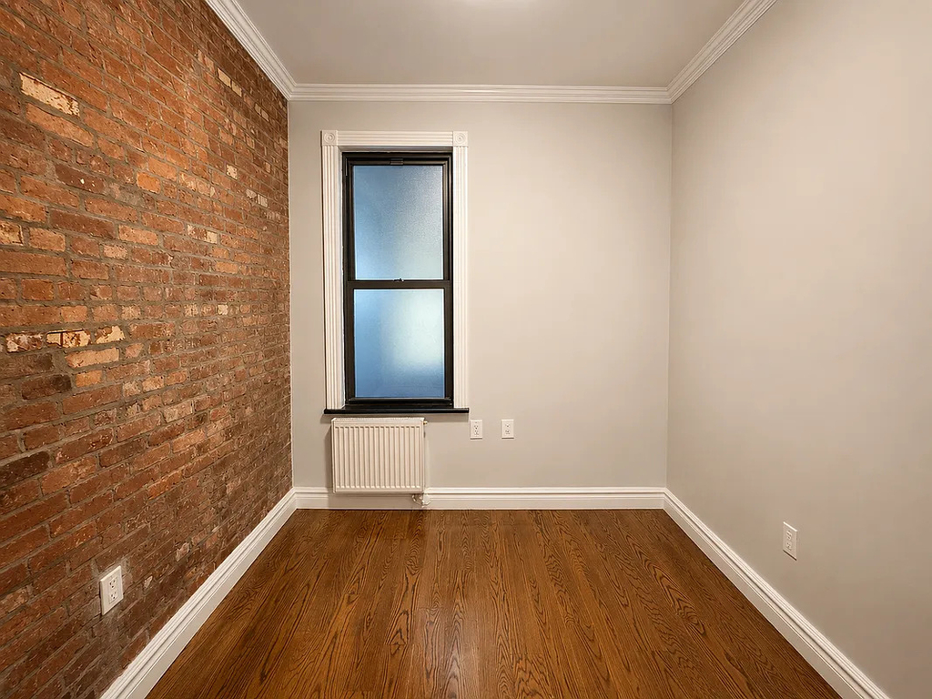202 East 13th Street - Photo 13