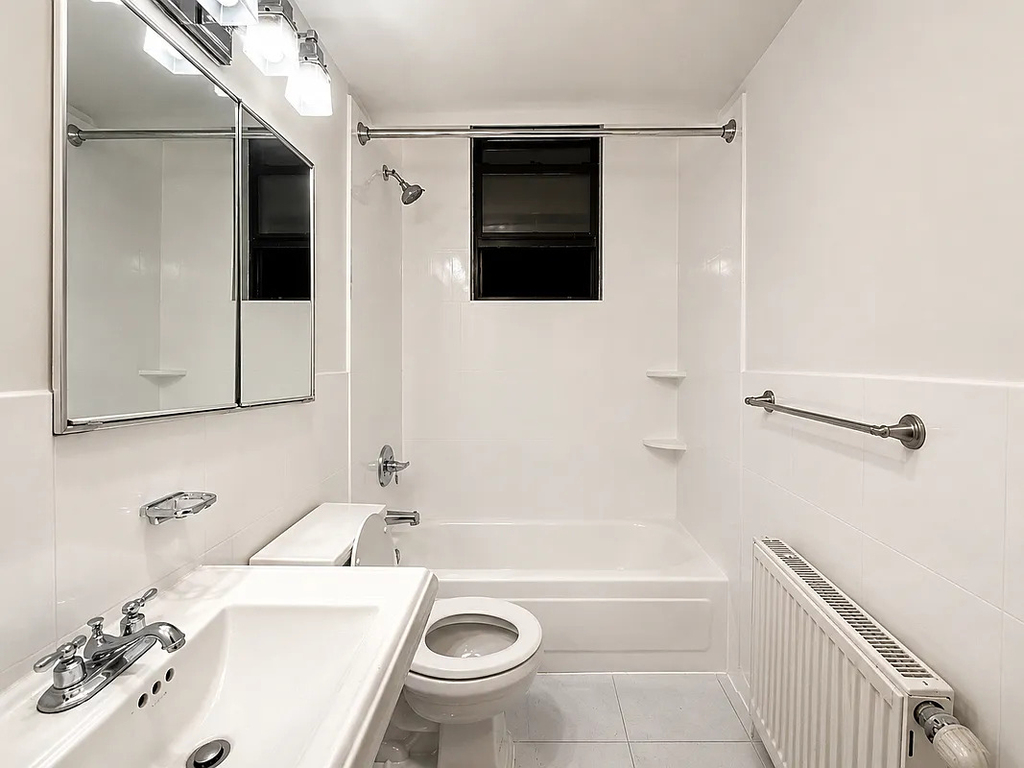 202 East 13th Street - Photo 9