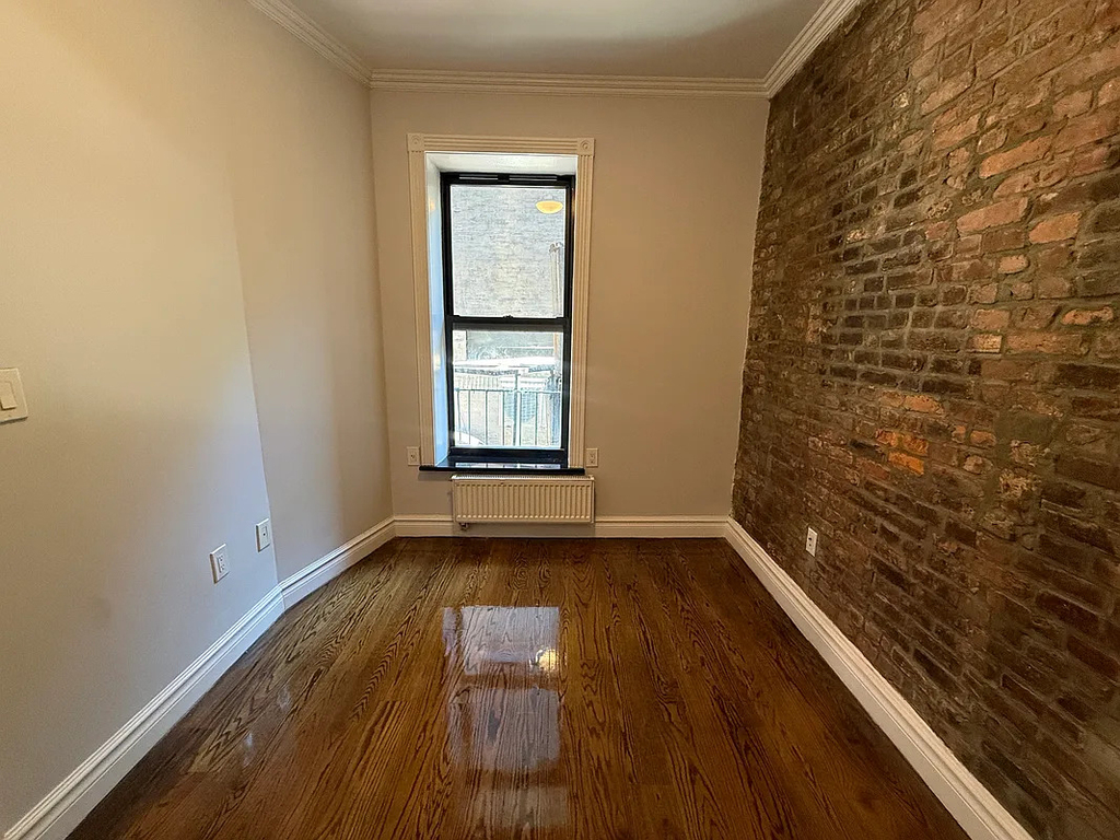 202 East 13th Street - Photo 15