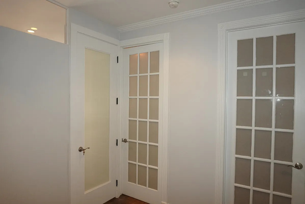 202 East 13th Street - Photo 5
