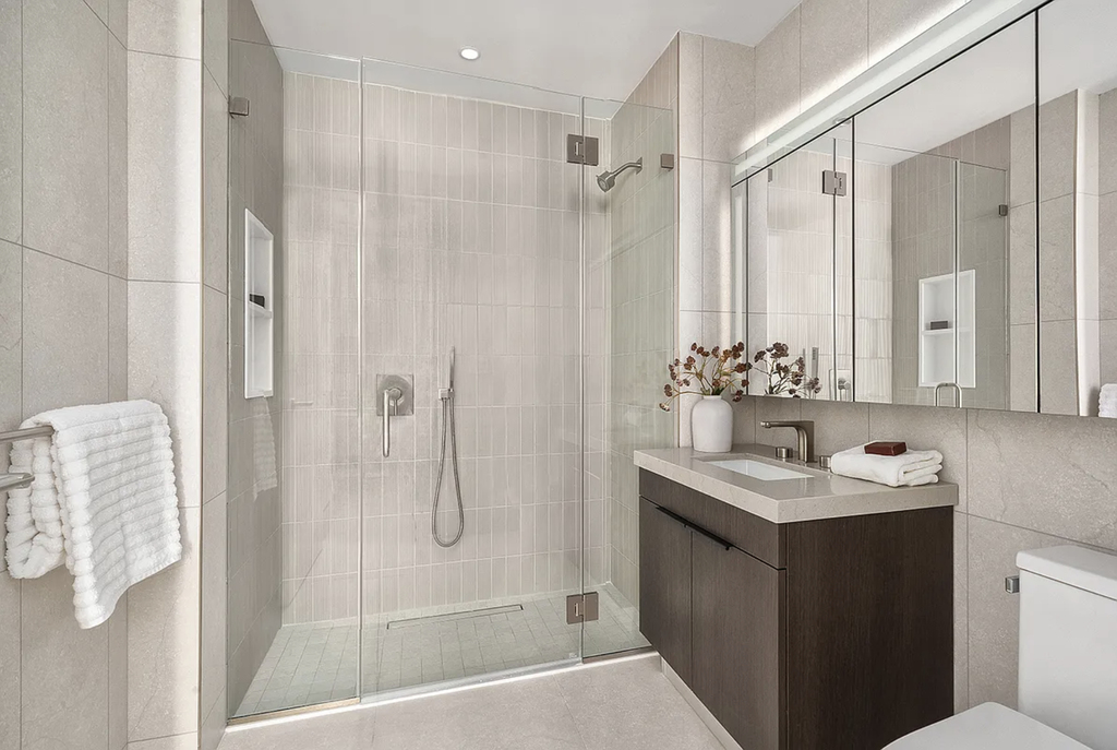 162 East 36th Street - Photo 3