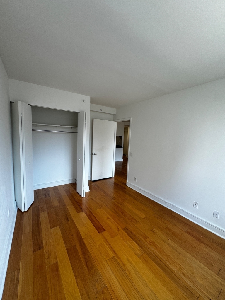 West 96th Street - Photo 4