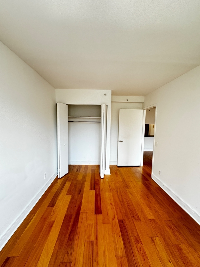 West 96th Street - Photo 3