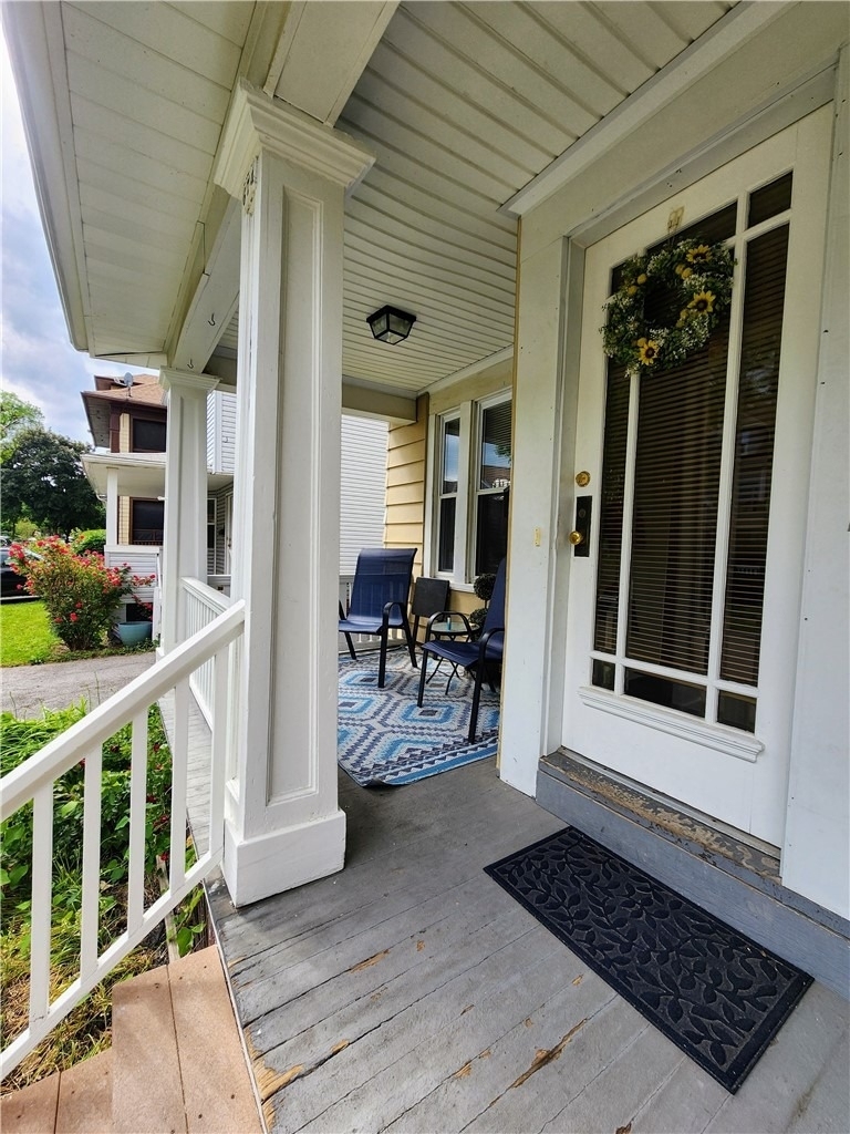 674 Parsells Avenue - Photo 1
