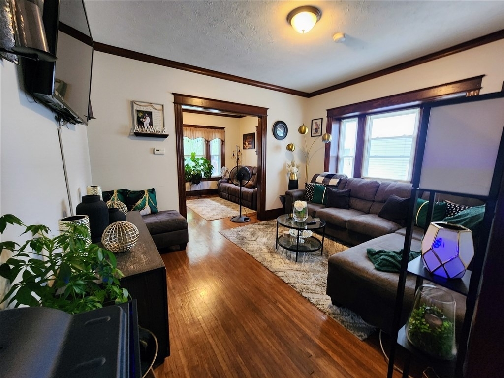 674 Parsells Avenue - Photo 4