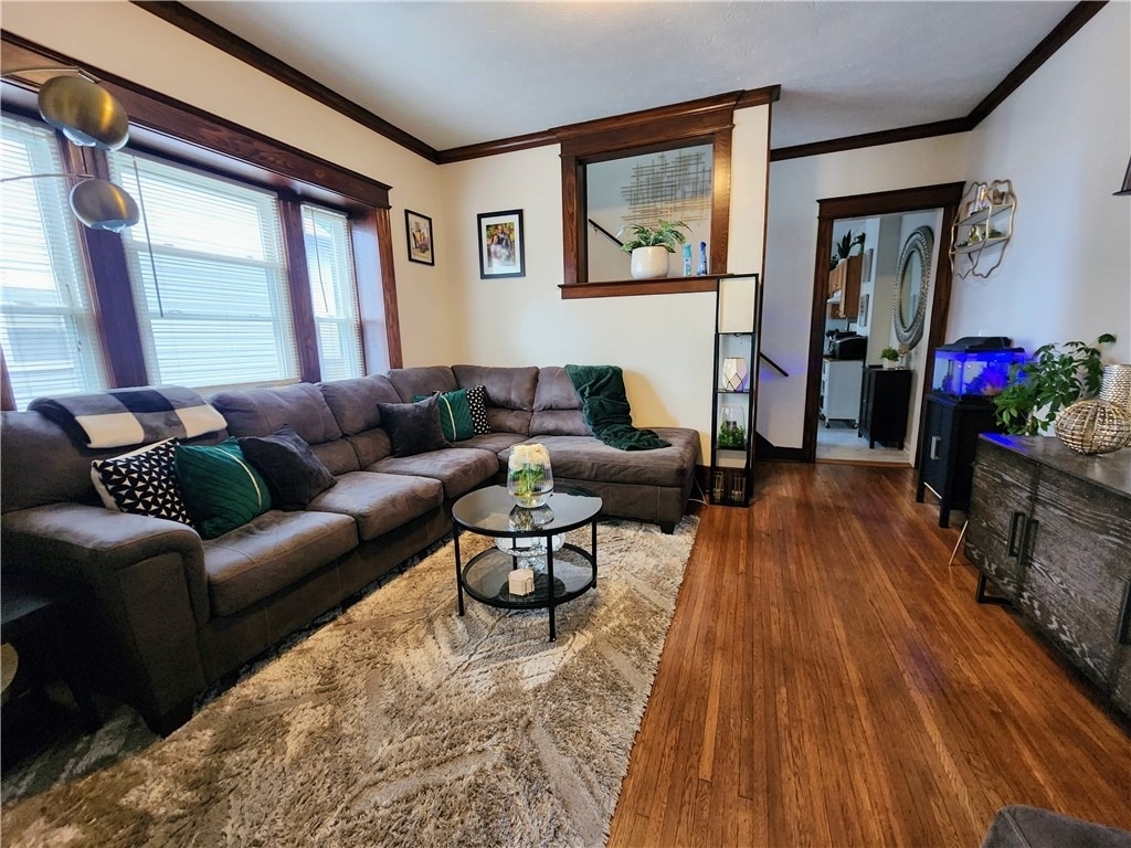 674 Parsells Avenue - Photo 3