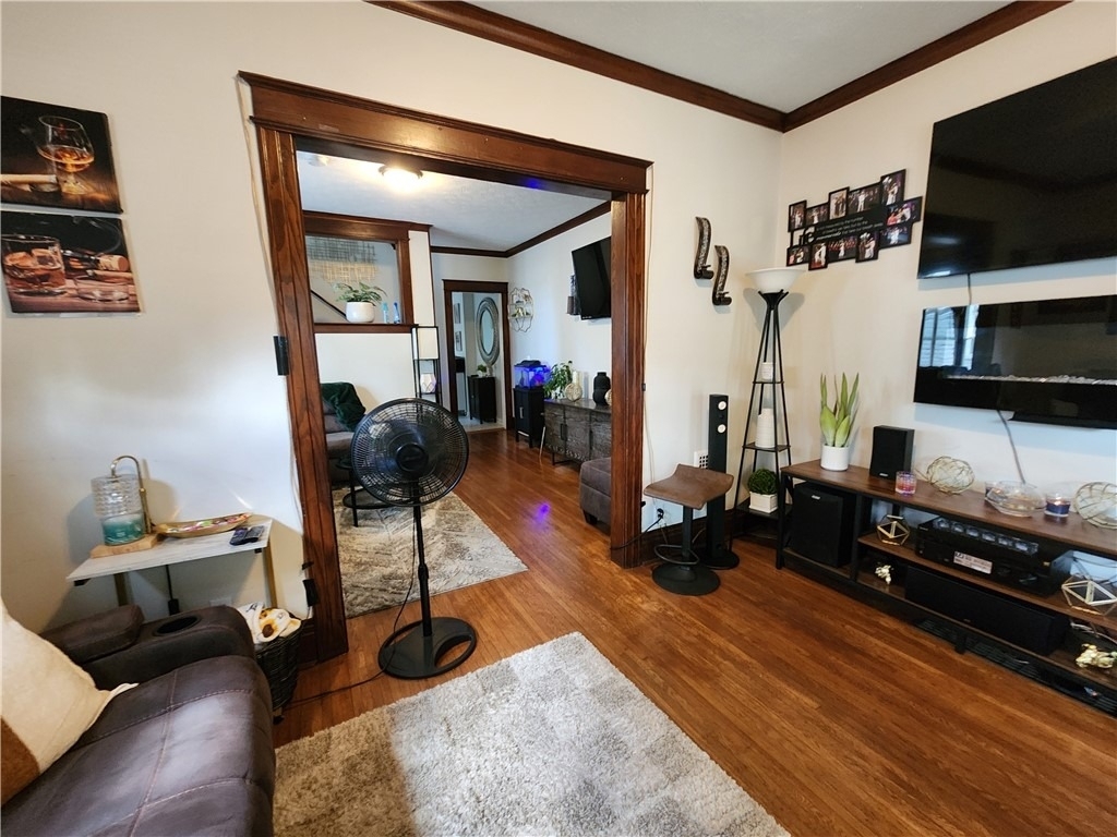 674 Parsells Avenue - Photo 5
