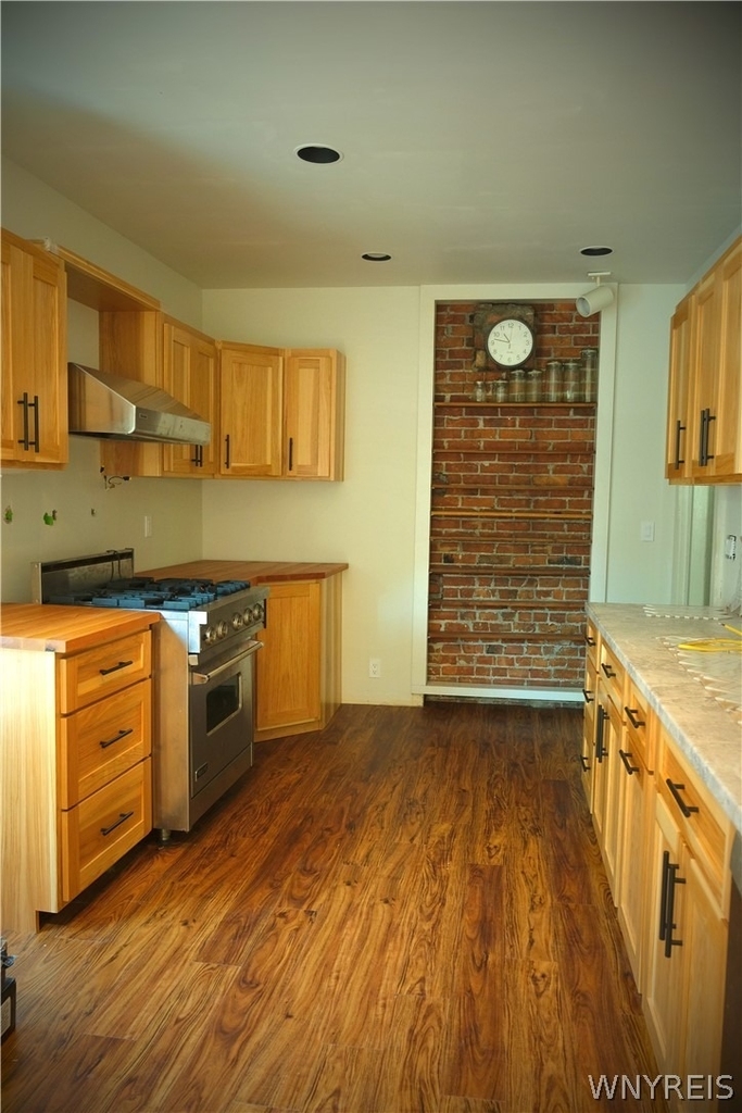 489 Norwood - Photo 19