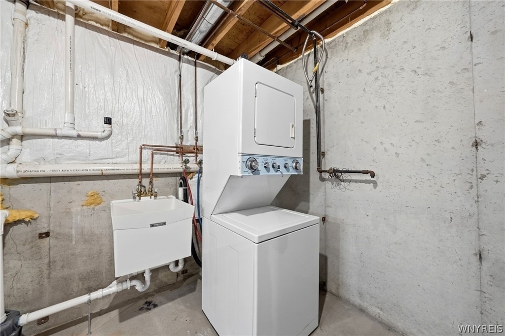 555 Lakeview Avenue - Photo 16
