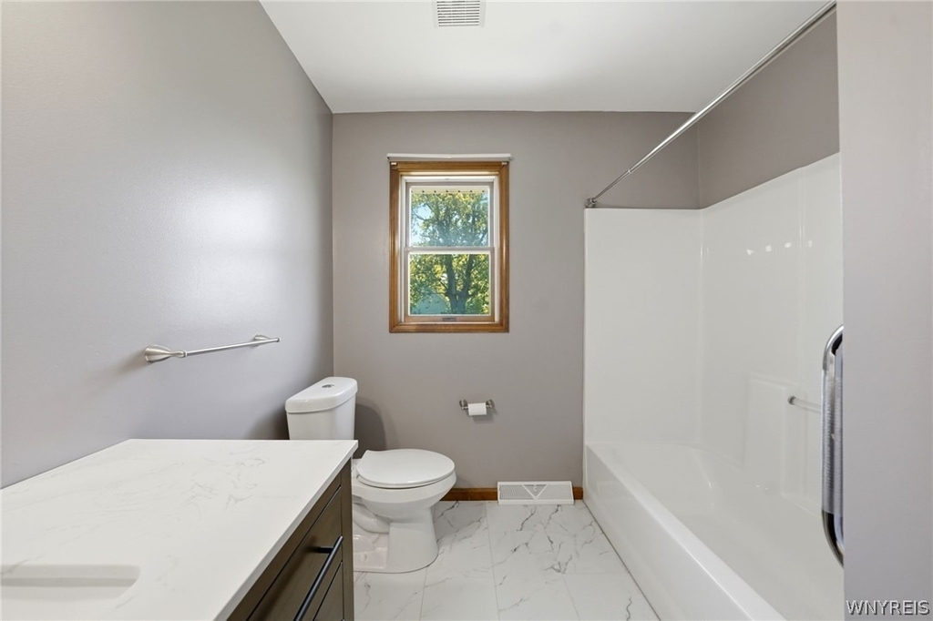 555 Lakeview Avenue - Photo 14