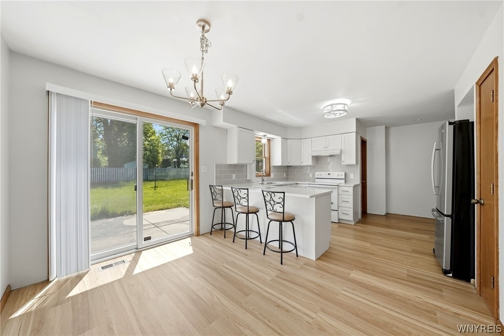 555 Lakeview Avenue - Photo 5
