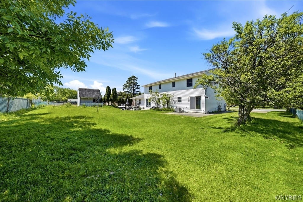 555 Lakeview Avenue - Photo 19