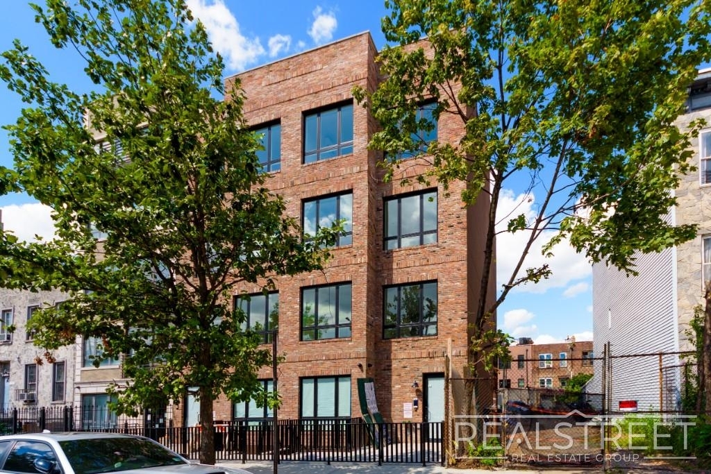 341 Herkimer Street - Photo 12