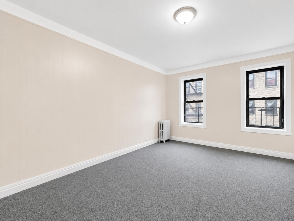 Bryant Avenue - Photo 3