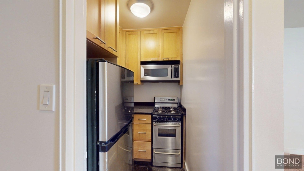 East 79th Street - Photo 1