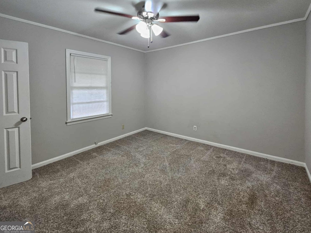 268 Elks Street - Photo 4