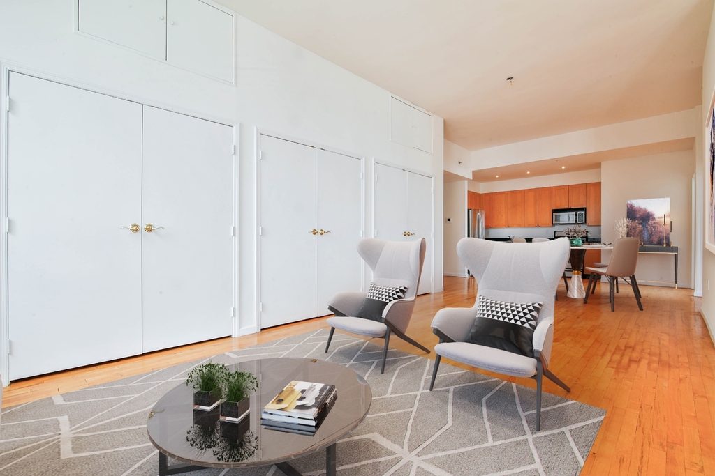 135 William Street - Photo 2