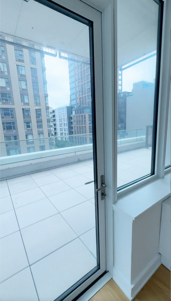 43-25 Hunter Street - Photo 1