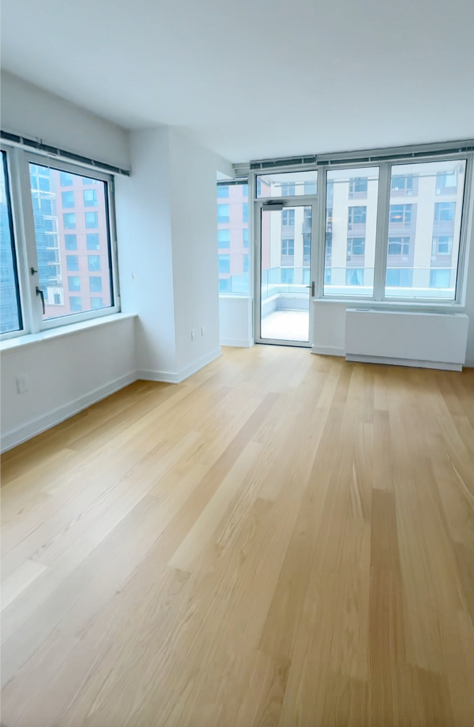 43-25 Hunter Street - Photo 0