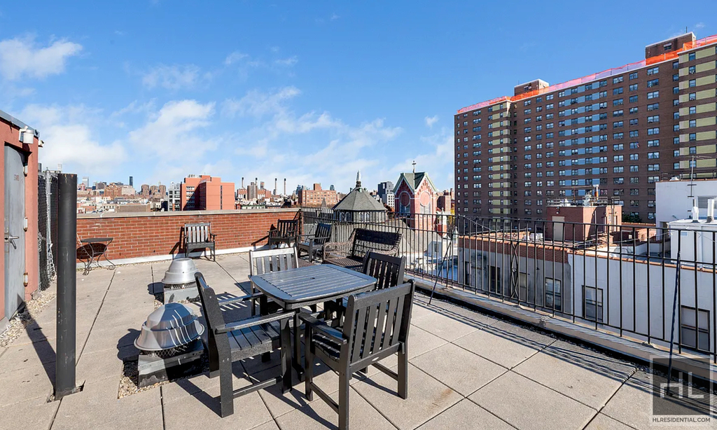 Ridge Street - Photo 4