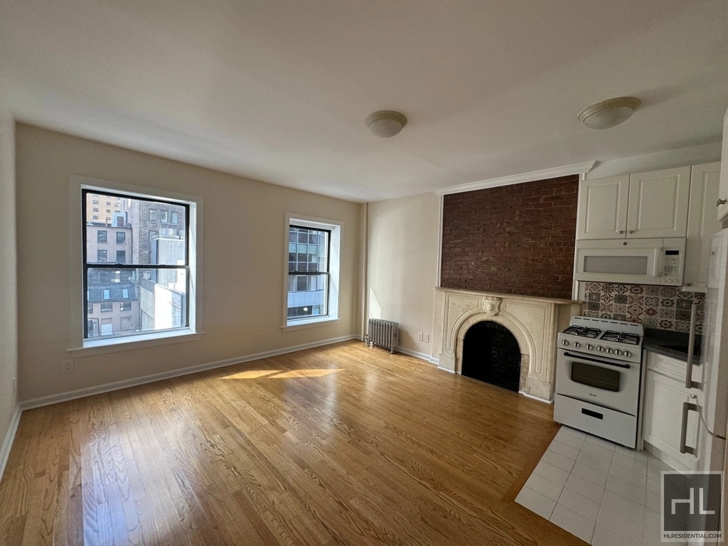 West 56 Street - Photo 0