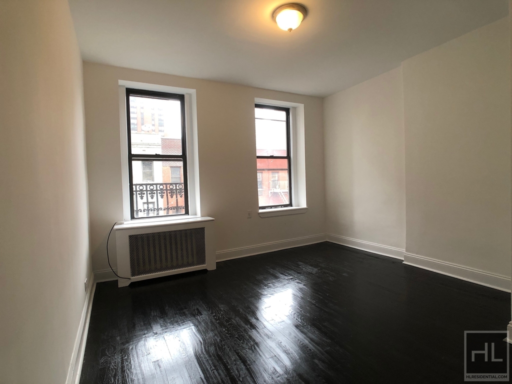 East 89th Street - Photo 0