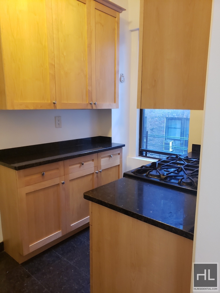 West 79 Street - Photo 6