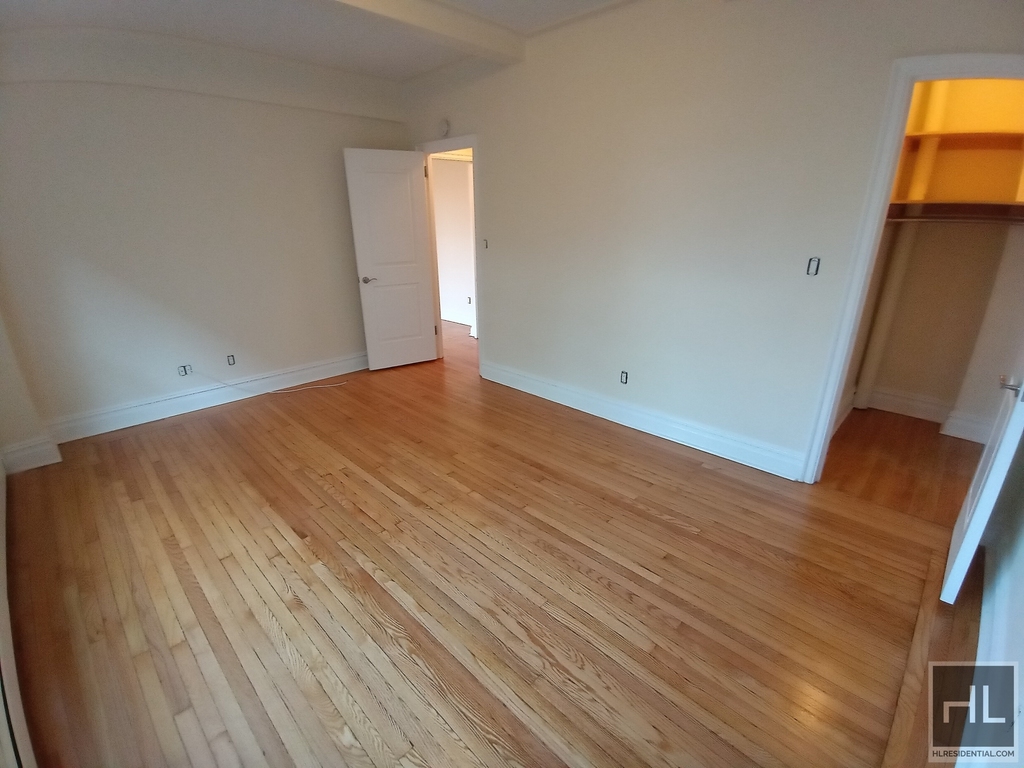 West 79 Street - Photo 3