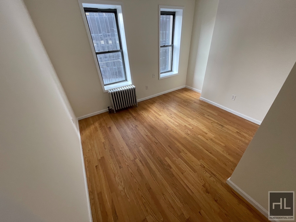 East 38 Street - Photo 0